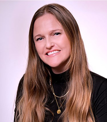 נטלי מור מנהלת השקעות