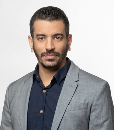 עדי שואקה מנהל משותף דסק אג"ח חו"ל